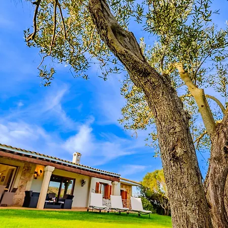 Sardinia Family - Diana Arzachena