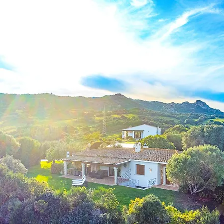 Sardinia Family - Diana Arzachena